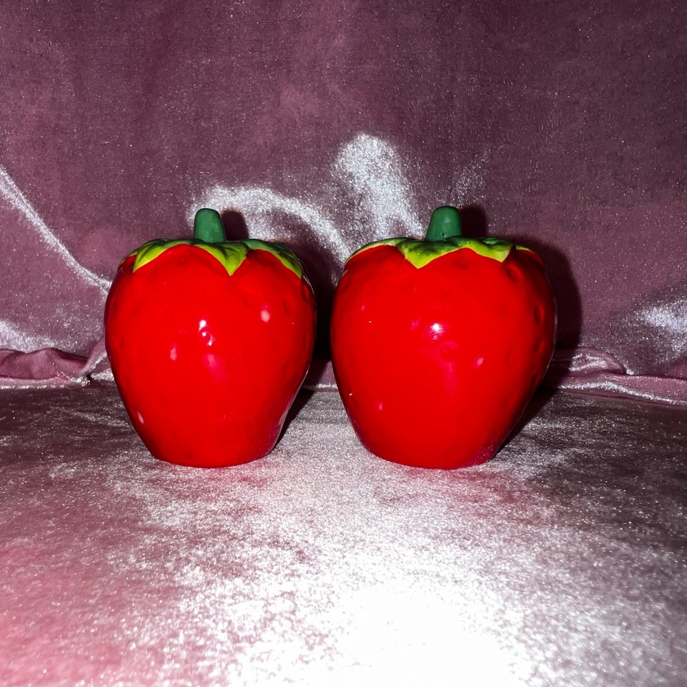 Strawberry Salt and Pepper shakers
